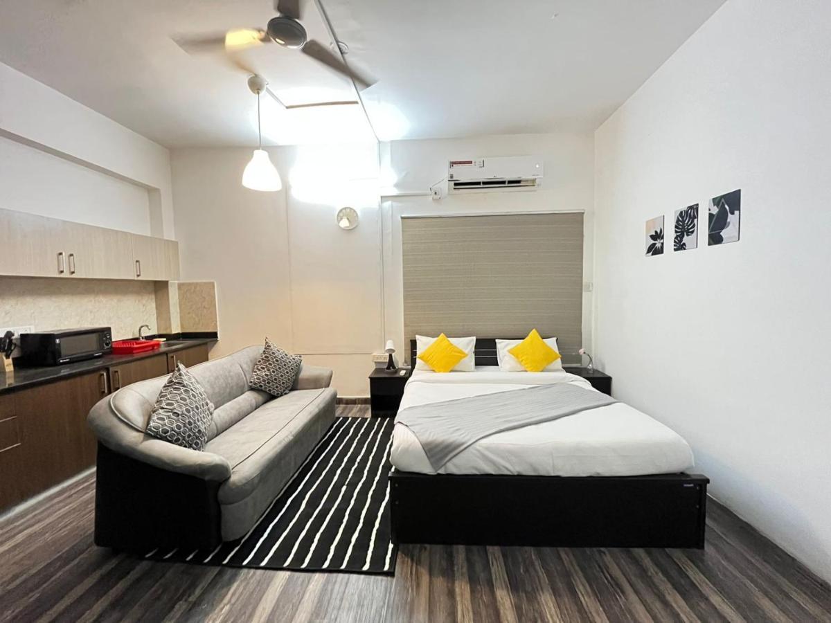 Bedchambers Serviced Apartments, Хидерабад Екстериор снимка