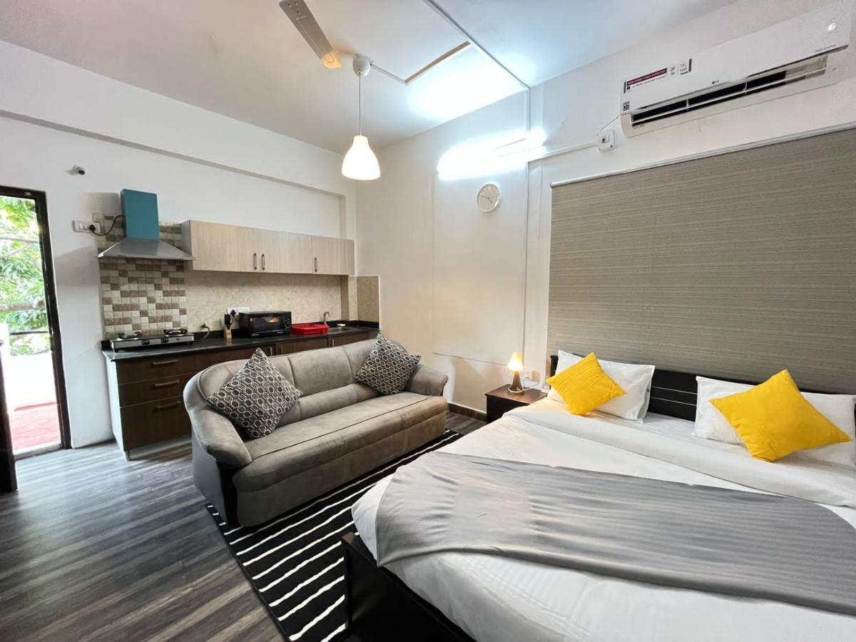 Bedchambers Serviced Apartments, Хидерабад Екстериор снимка